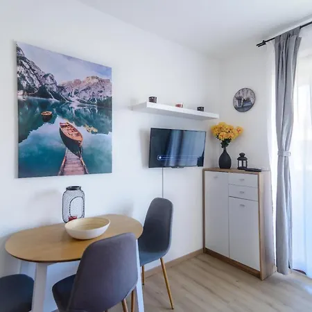 Tuscany Garden-free Parking-balcony-ac- Elevator Apartamento *
