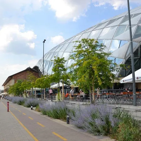 Tuscany Garden-free Parking-balcony-ac- Elevator Apartamento