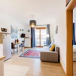 Tuscany Garden-free Parking-balcony-ac- Elevator شقة بودابست